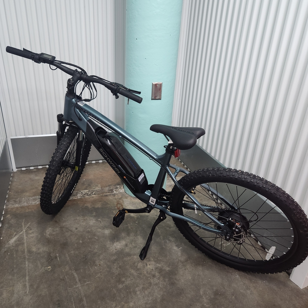 Schwinn Black/blue Electric Mountain E- Bike with Fat Tires Roanoke 27.5in